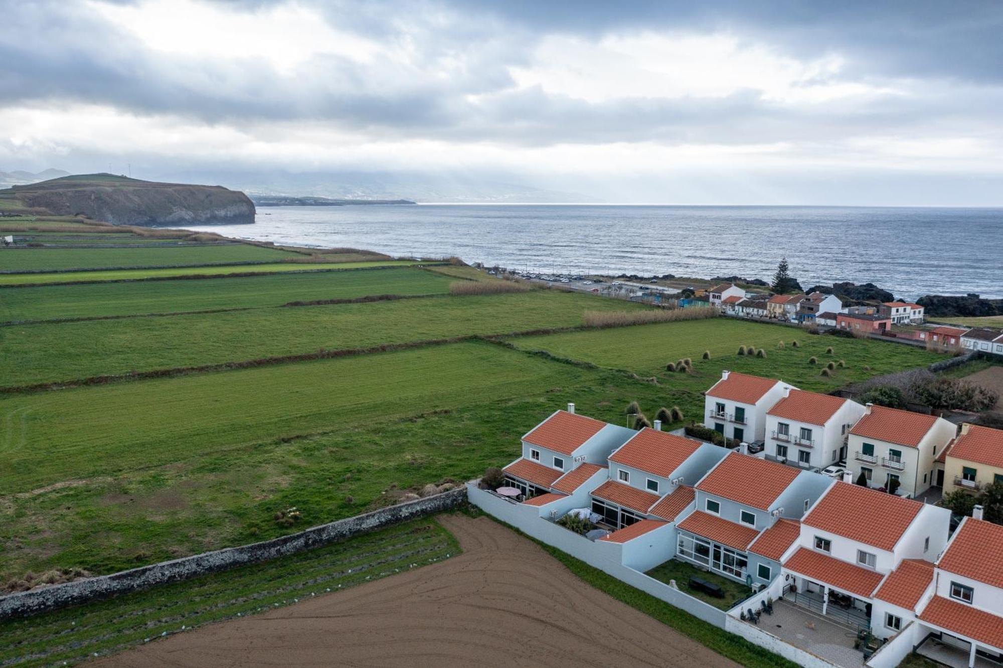 Areal De Santa Barbara Sea View Bed and Breakfast Ribeira Grande Exteriör bild